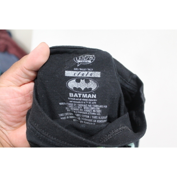 Pops Men Black Tee Shirt Batman Short Sleeve Size Large - Picture 2 of 8